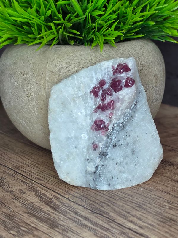 Spinel on White Marble matrix