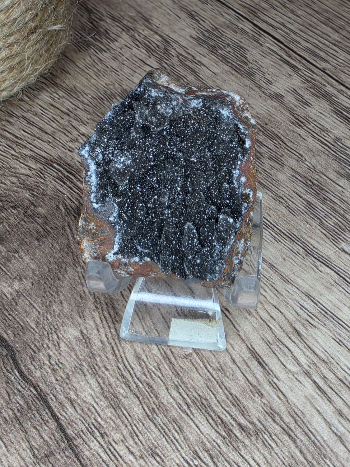 Quartz Manganese Oxide