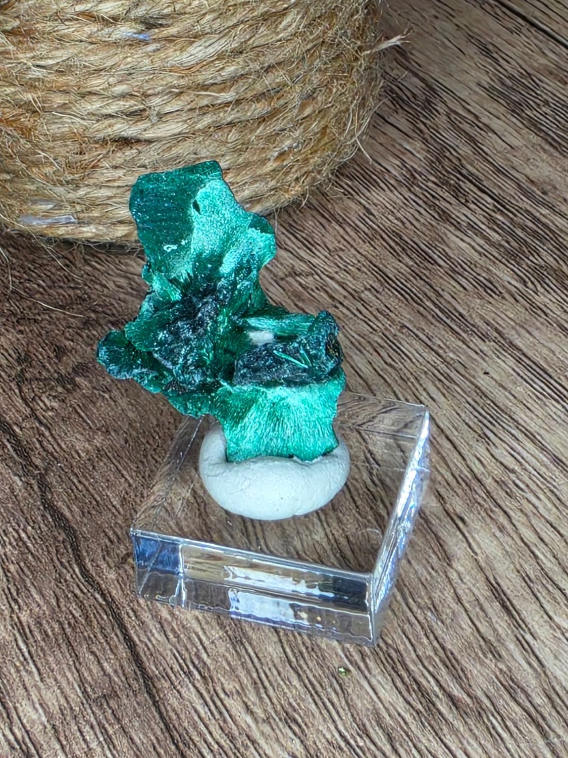 Mini Malachite on stand