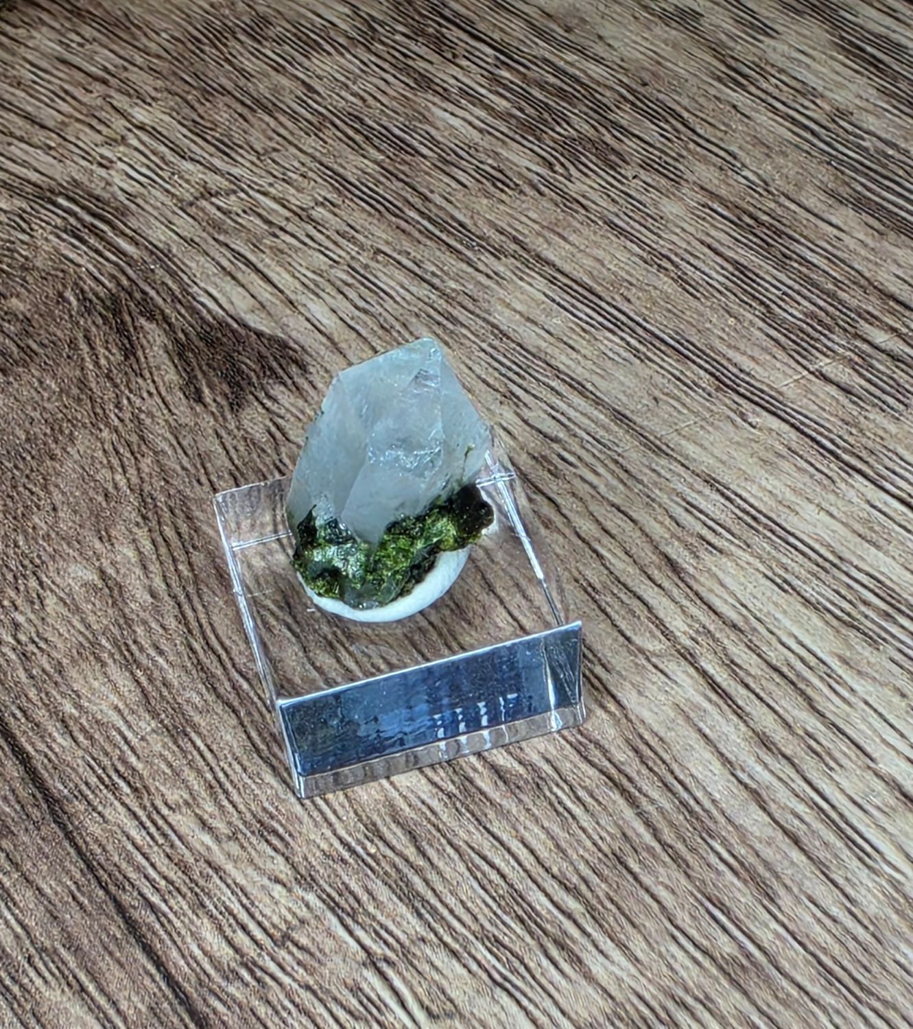 Mini Quartz w/Epidote