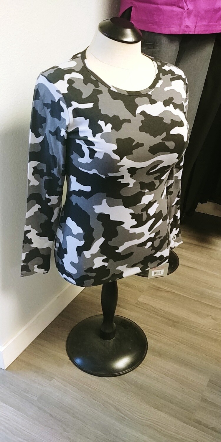 White Cross Women&#39;s Long Sleeve Tee Camo, Color: Black Camo, Size: Xtra Small