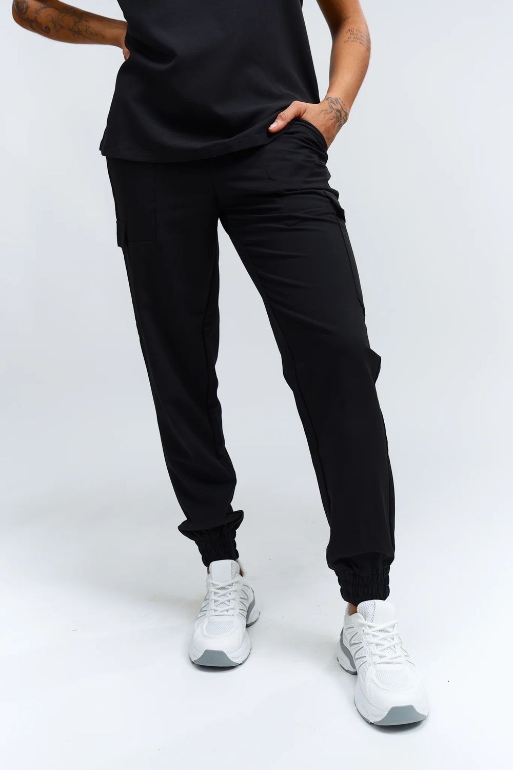 Joiia Women's Lydia 6 Pockets Jogger Petite