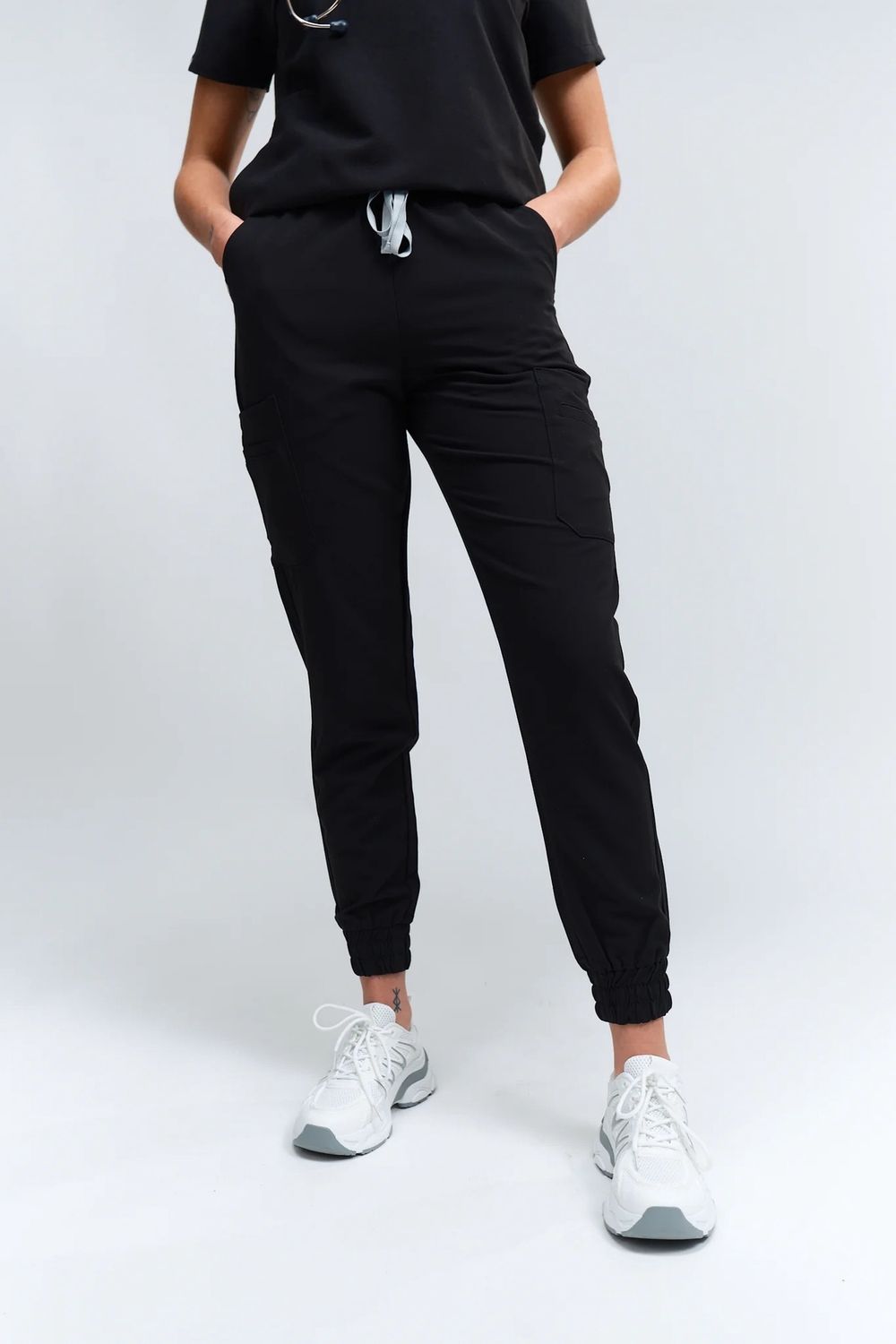 Joiia Women's Anastasia 8 Pocket Jogger