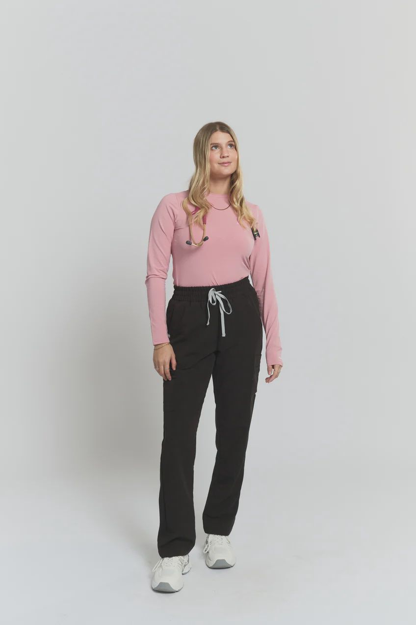 Joiia  Women's LuLu  8 Pocket Straight Leg Pant