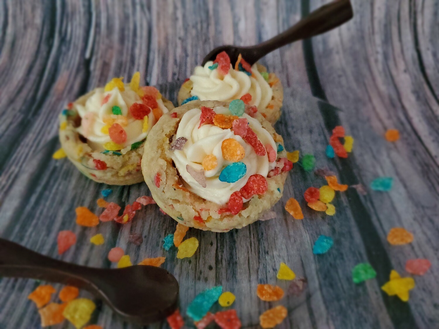 Fruity Pebbles™ Cookie Cups with White Chocolate Frosting- 6 count