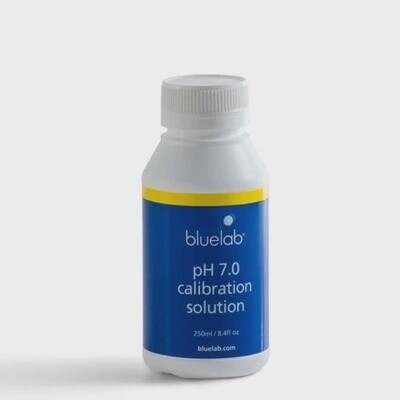 Bluelab Calibration Solution, Volume: 250ml 2.77 Conductivity Standard