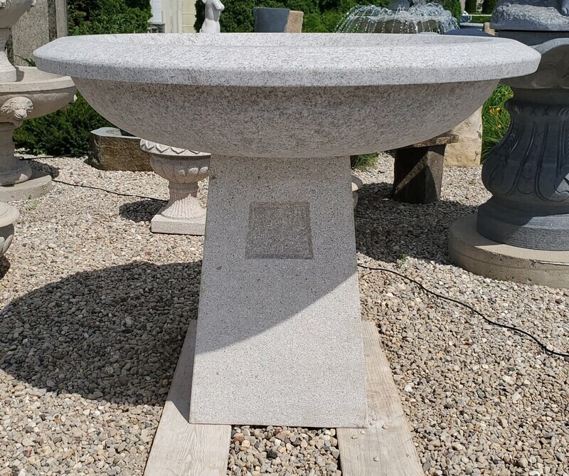 5&#8242; Wide Urn Pedestal Fountain, Giallo Fantasia Y
