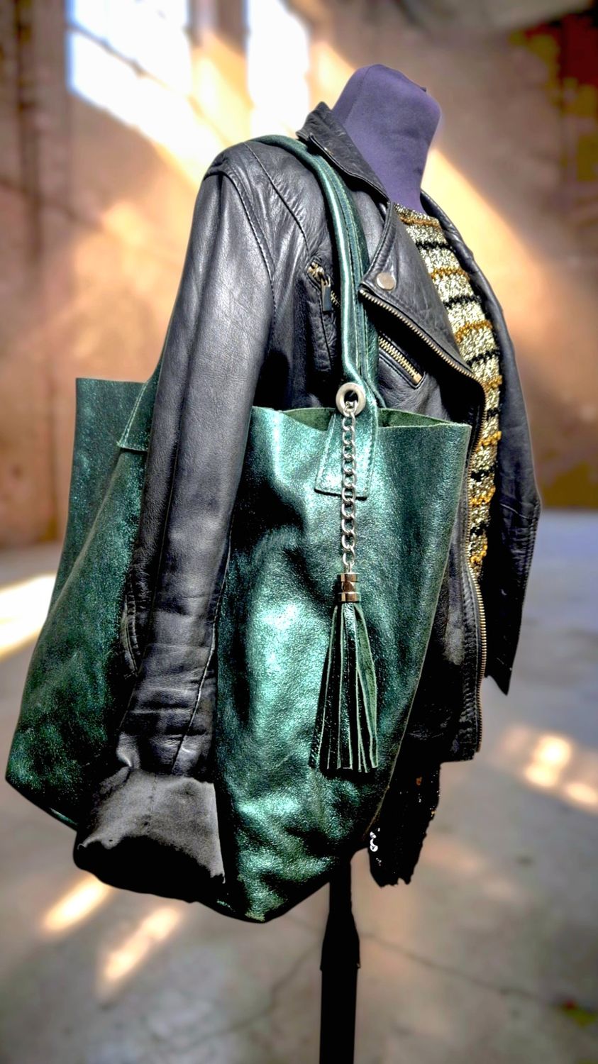 💚 ABACO, Paris - premium metallic leather tote 💚