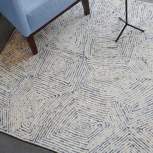 Blue and White Tufted 9 x 12 Area Rug