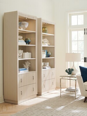 Bookcases & Etageres