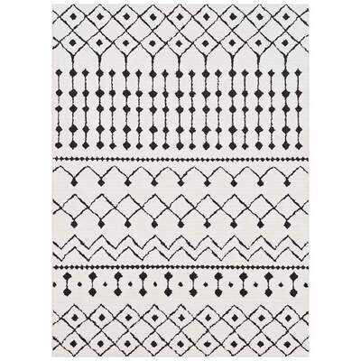 Polypropylene Bohemian Area Rug - 7'10" x 10'3"