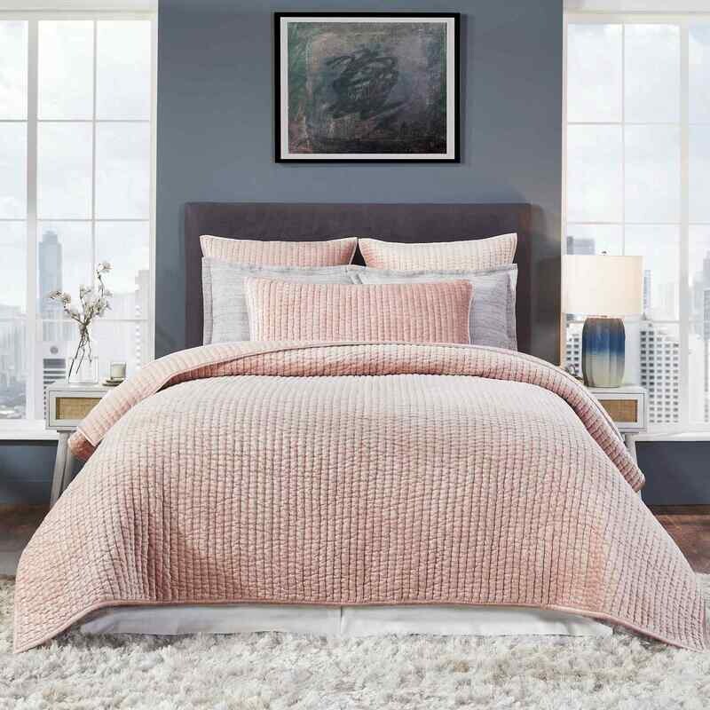 Walton Quilt Rose