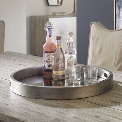 Stylish decorative trays for centerpieces