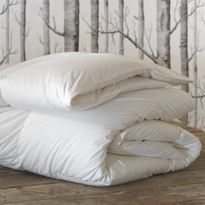 Premium Lightweight Down Comforter (39 oz)