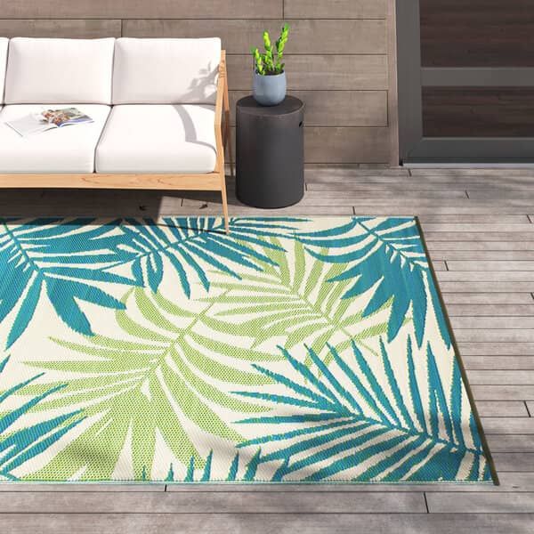 Green, Blue, and Ivory Indoor/Outdoor Area Rug