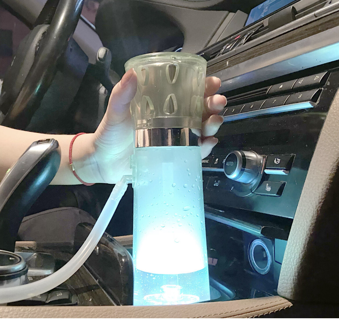 FRESH.  Portable Car  Hookah w/ LED Light