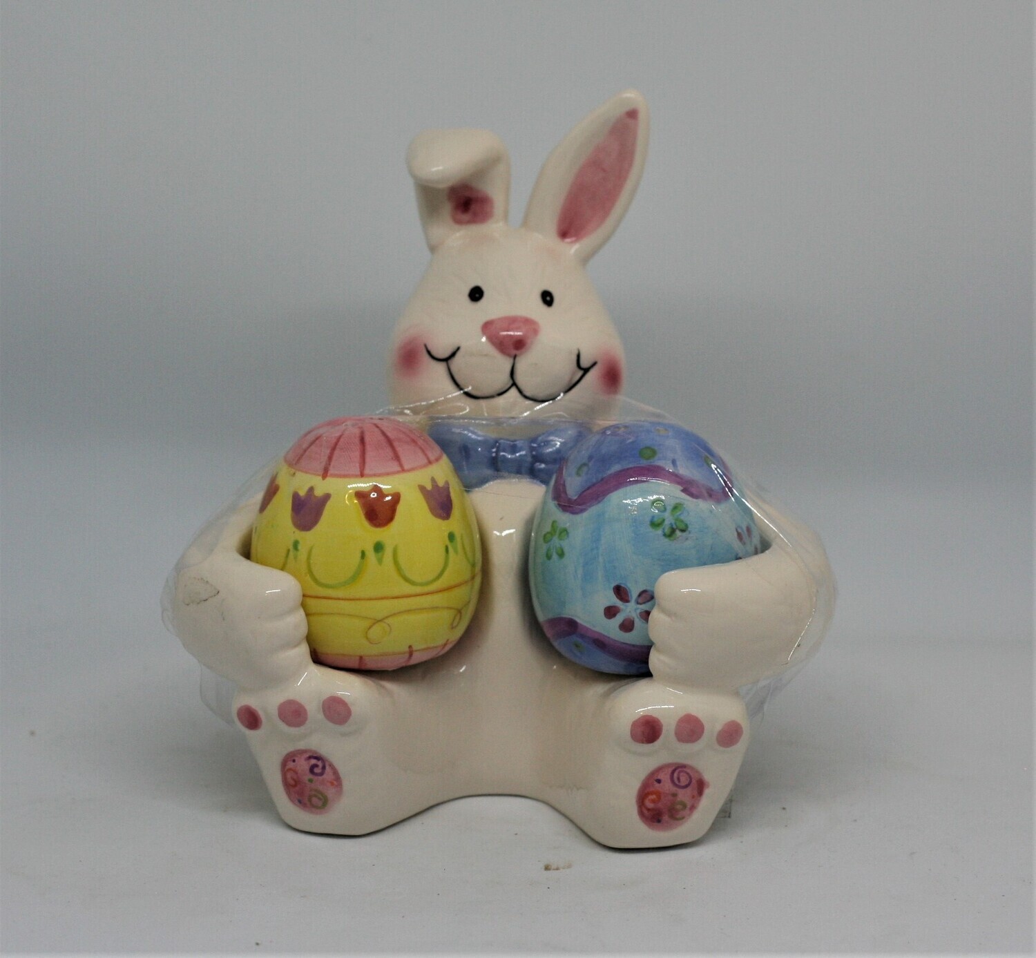 Bunny Salt and Pepper Shaker Eggs: A Charming Addition to Your Table