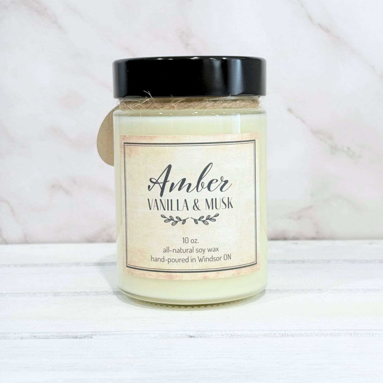 Amber Vanilla Musk - Soy wax candle 10 oz. Amber Vanilla Musk - Soy wax candle 10 oz.