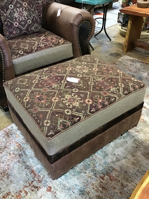Jackson Ottoman 25x31x19