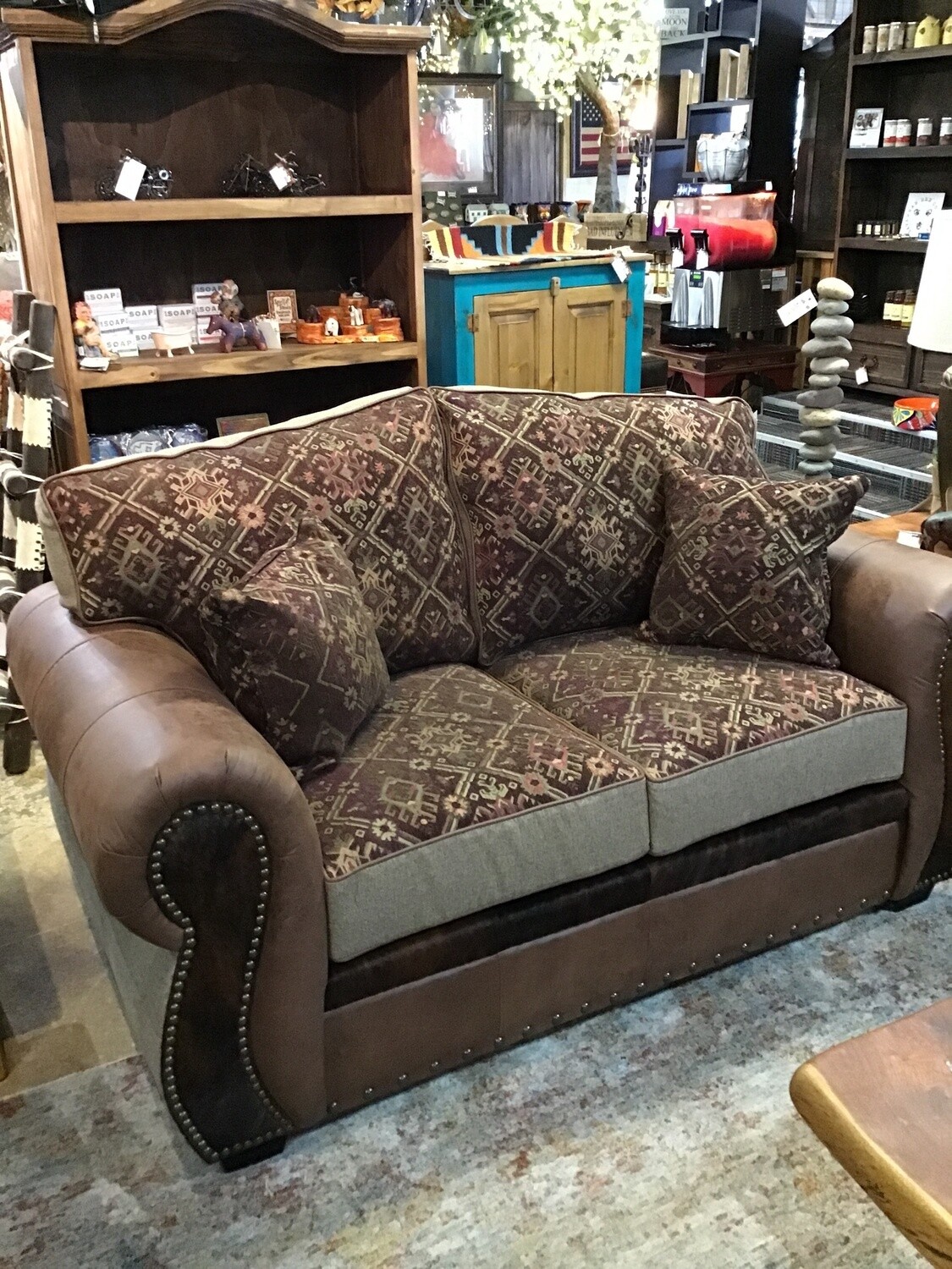 Jackson Loveseat 68x41x43