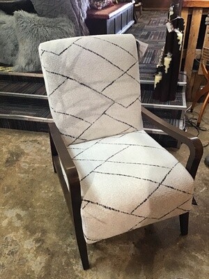 Rybe Accent Chair (Parchment)