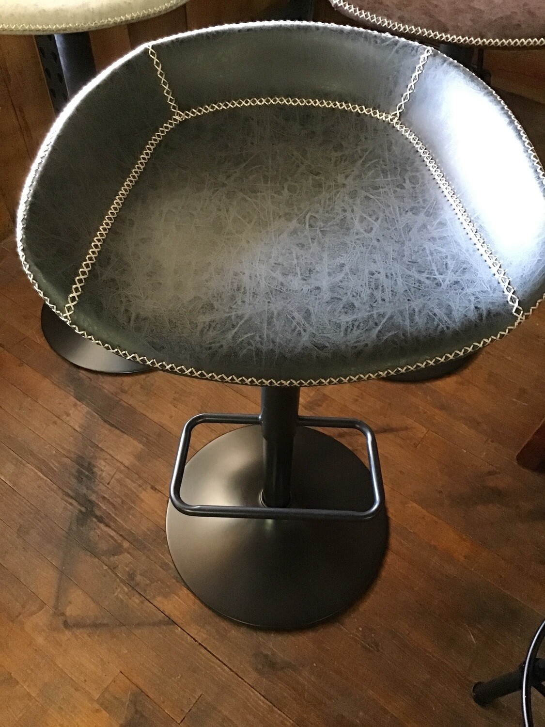 Rogue Barstool -Black