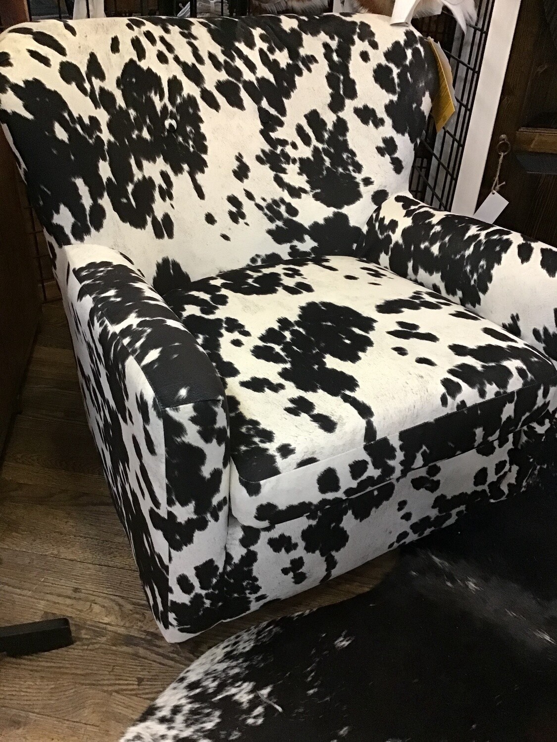 Swivel Glider- Domino