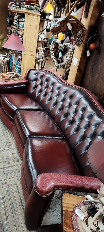 Red Canyon Sofa