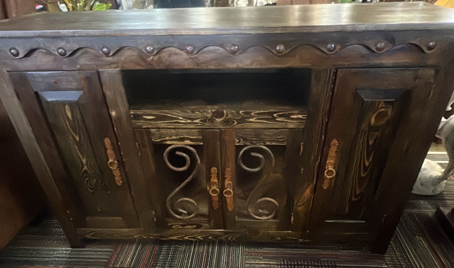 60&quot; Oleas Buffet
