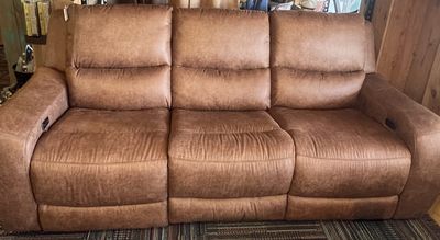 Texas Brown 3 Pc Dual Power Sofa