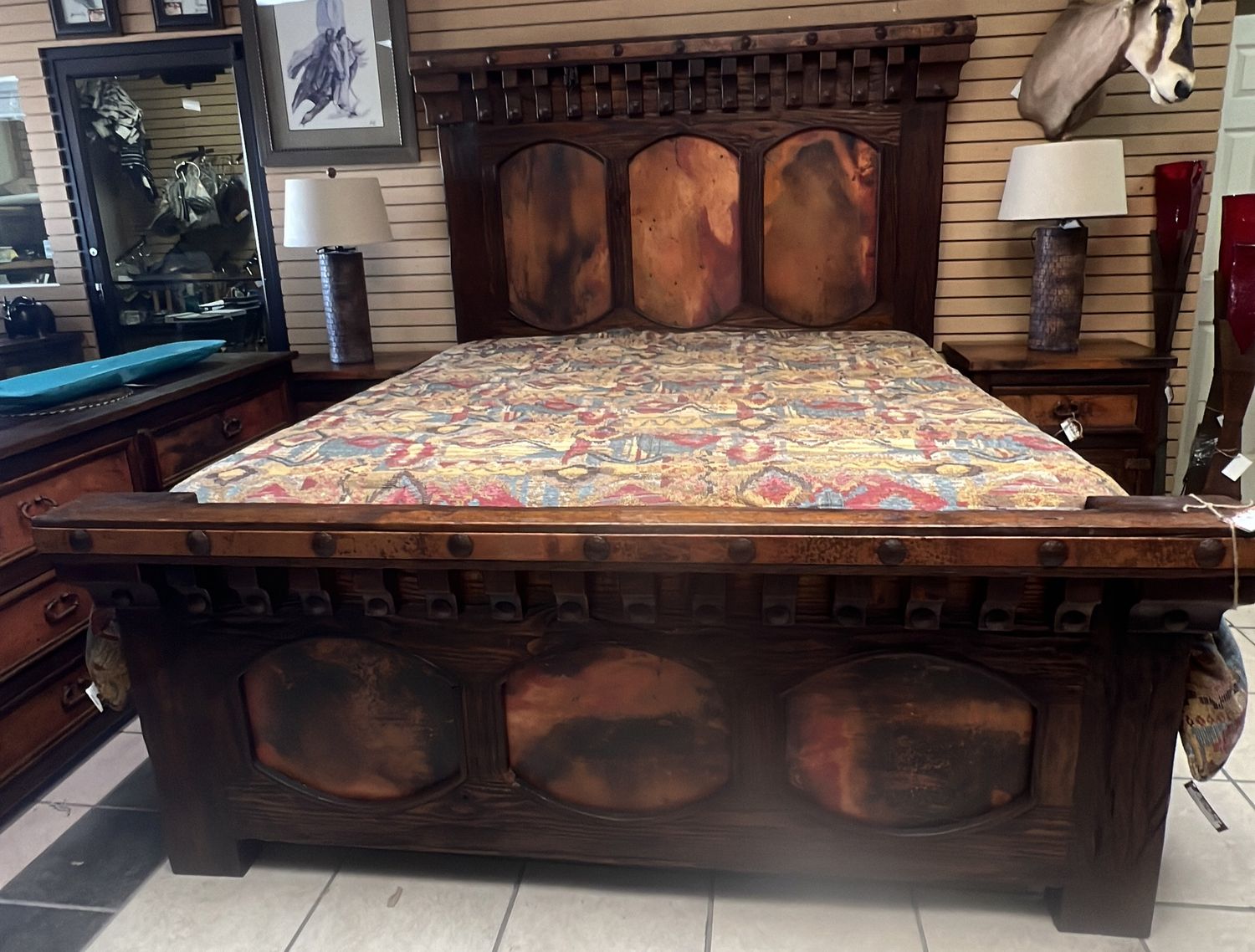 Capitel King Copper Bed