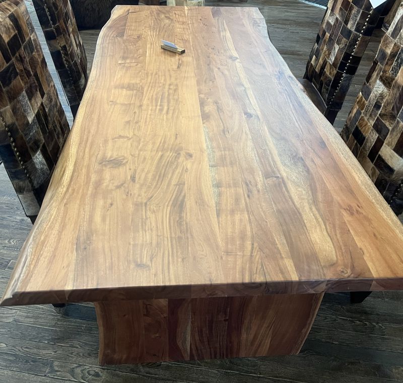 Crestone Dining Table