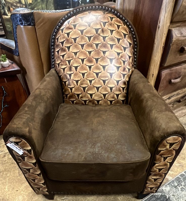 Miller Chair With Outpost Tobacco &amp; Mini Longhorn Sepia