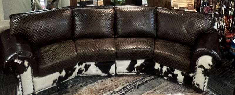 Jefferson 4 Seat Theater with Diamond Stitch Walnut