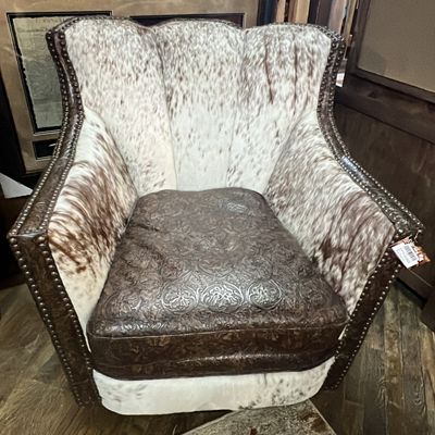 Puma Chair with Cowboy Tooled Indios
