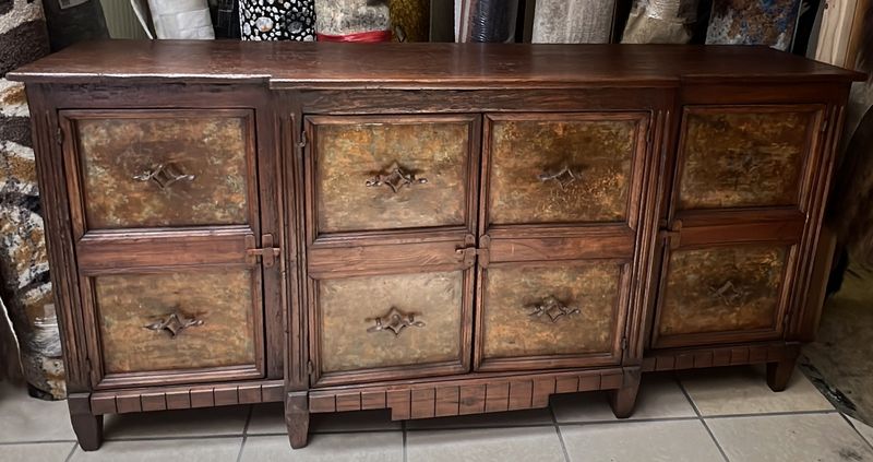 Canyon Oleas Sideboard