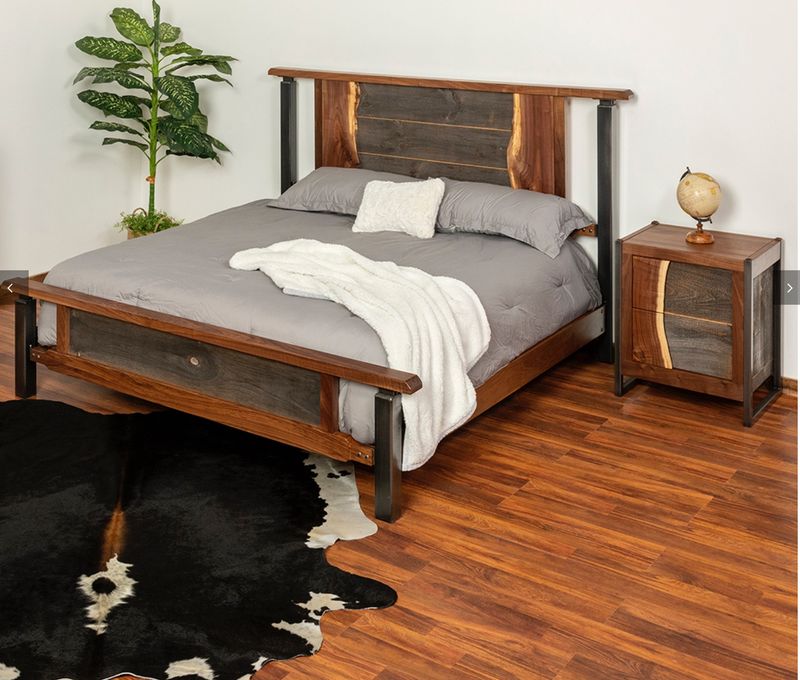 Great Falls Queen Bed
