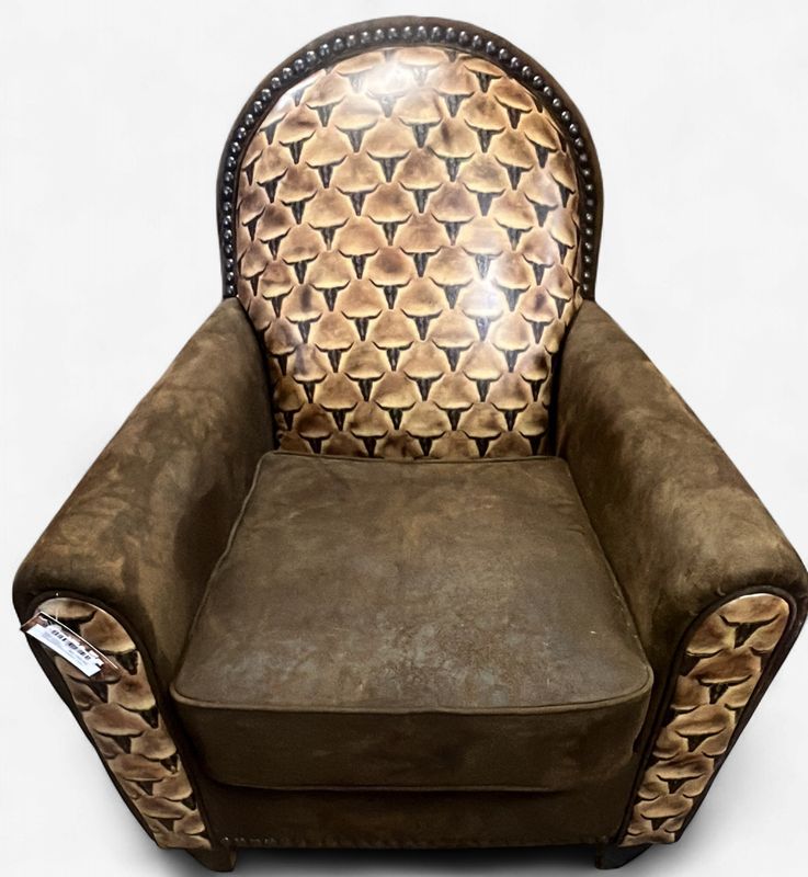 Miller Chair With Outpost Tobacco &amp; Mini Longhorn Sepia