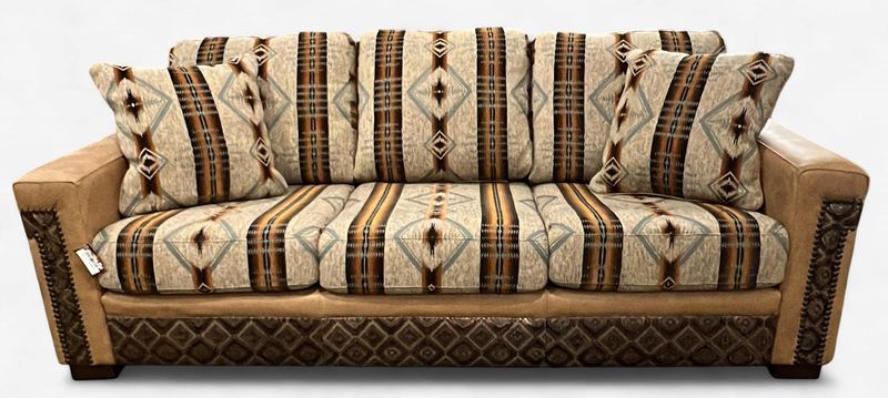 Vienna Sofa with Accent Pillows