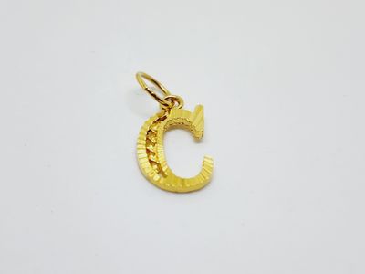 Locket Huruf C 916