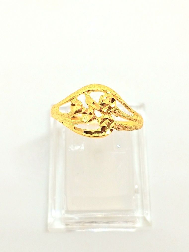 Cincin Daun Padu