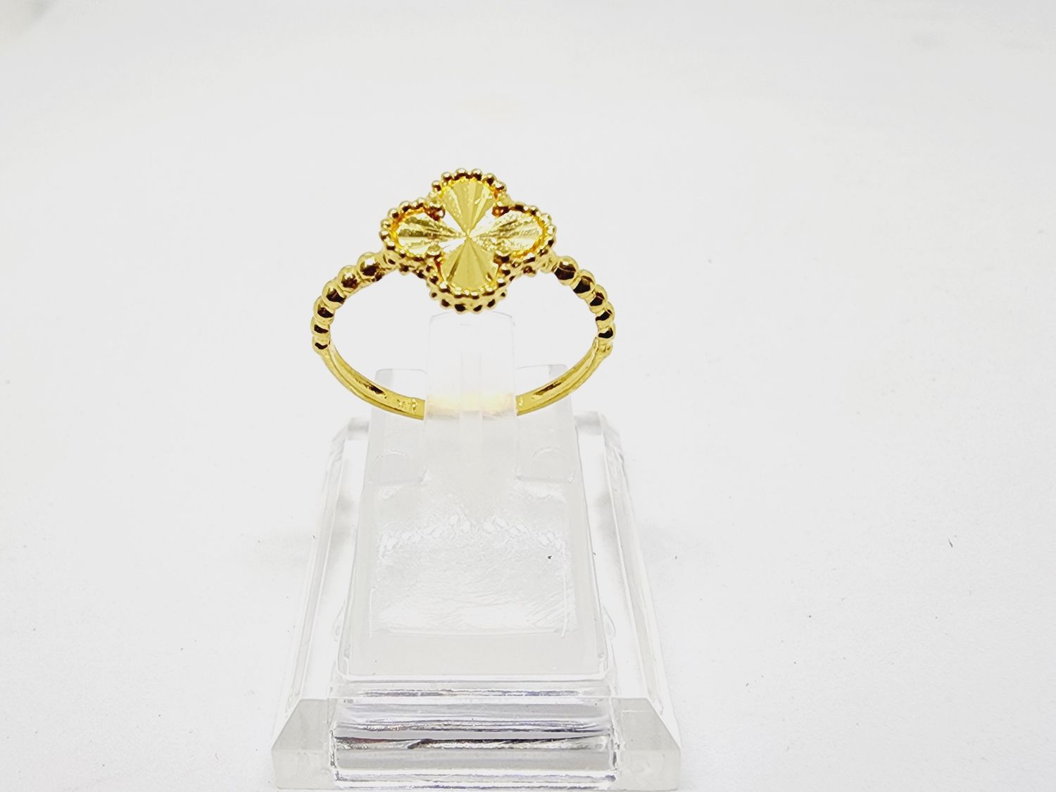 Cincin Clover 916