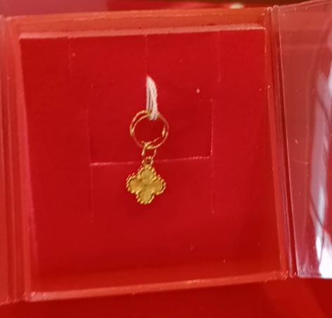 Locket Clover 916