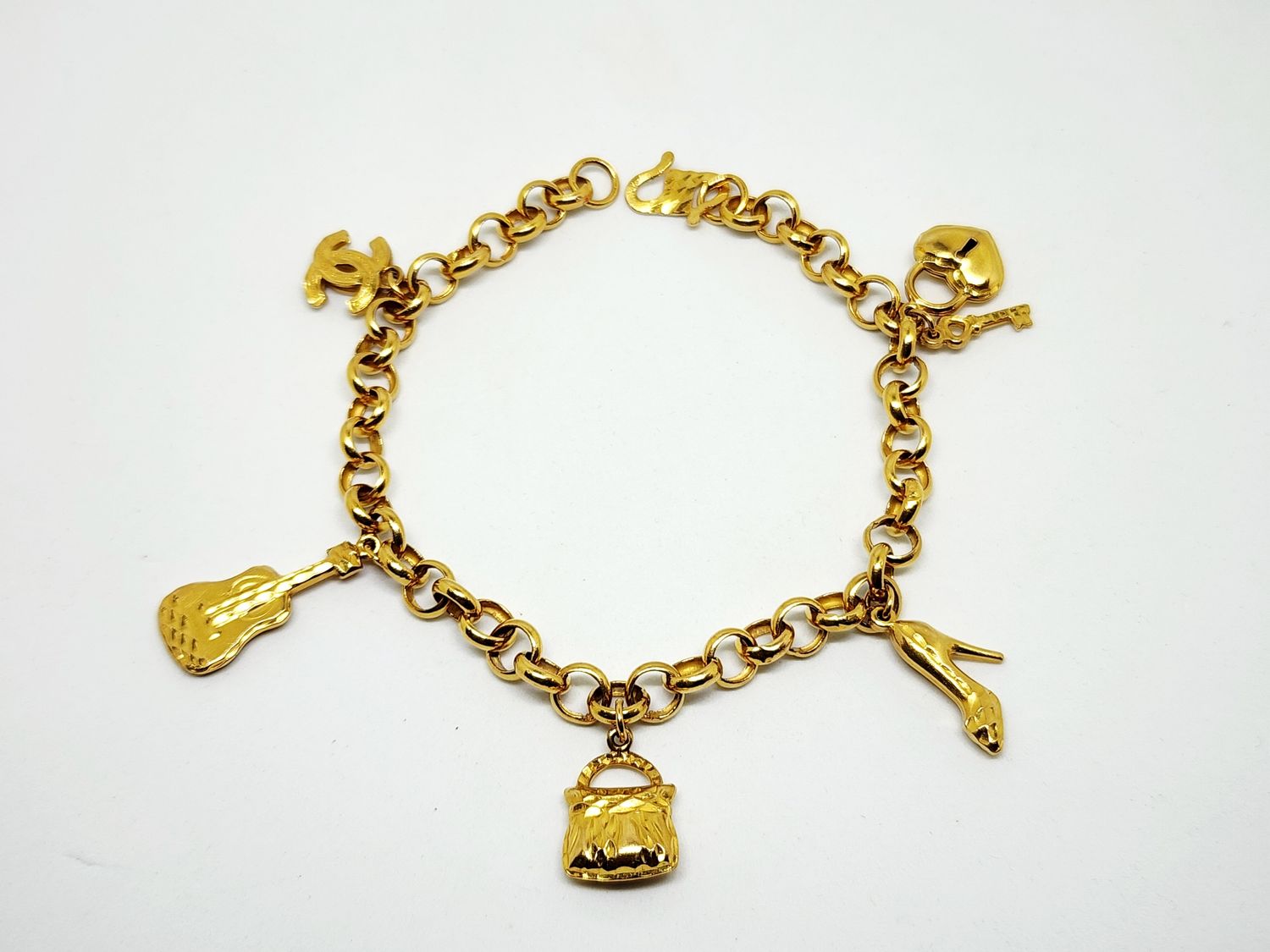 Rantai Tangan Candy Gantung Pre Love 916