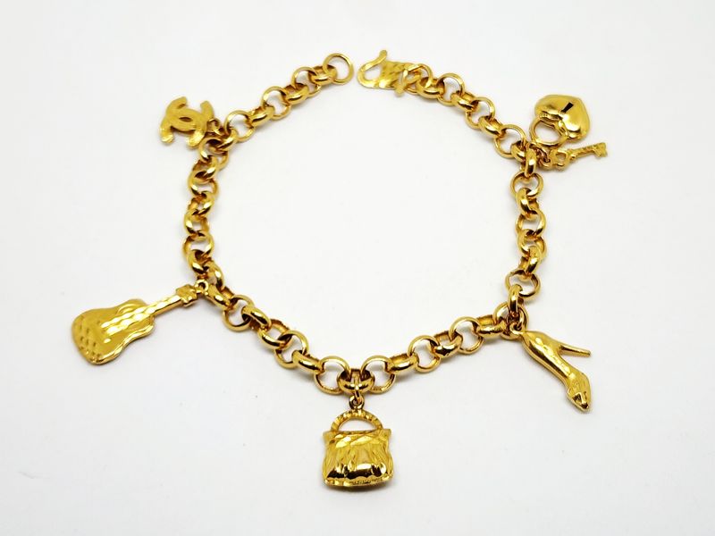 Rantai Tangan Candy Gantung Pre Love 916