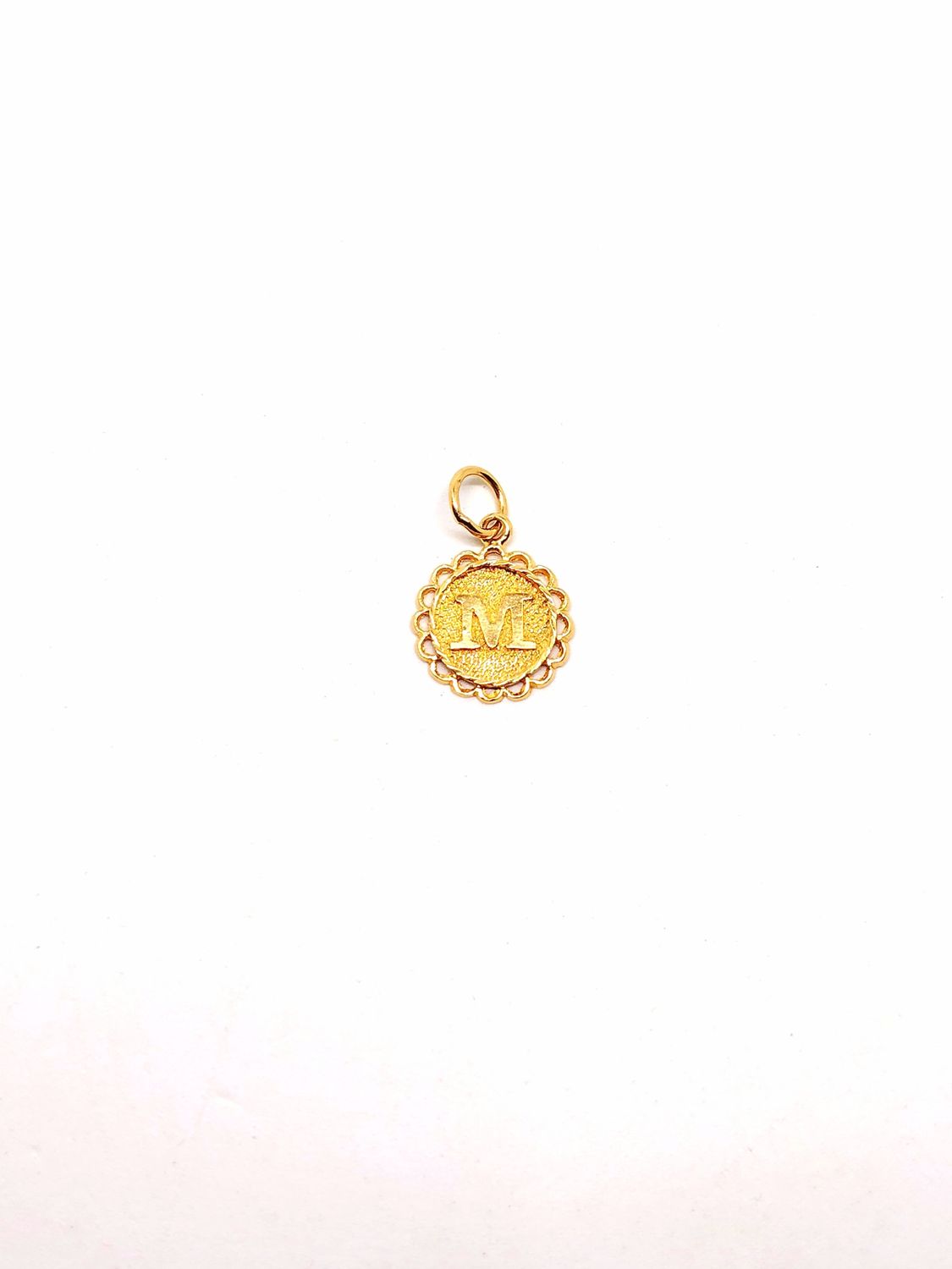 Locket Huruf M Pre Love 916