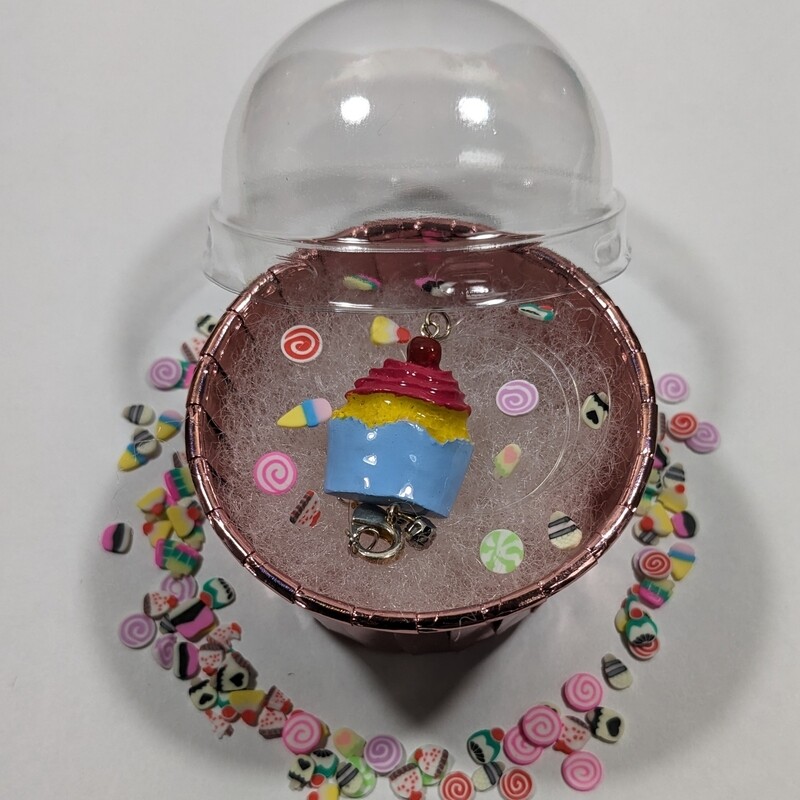 Cupcake Necklace