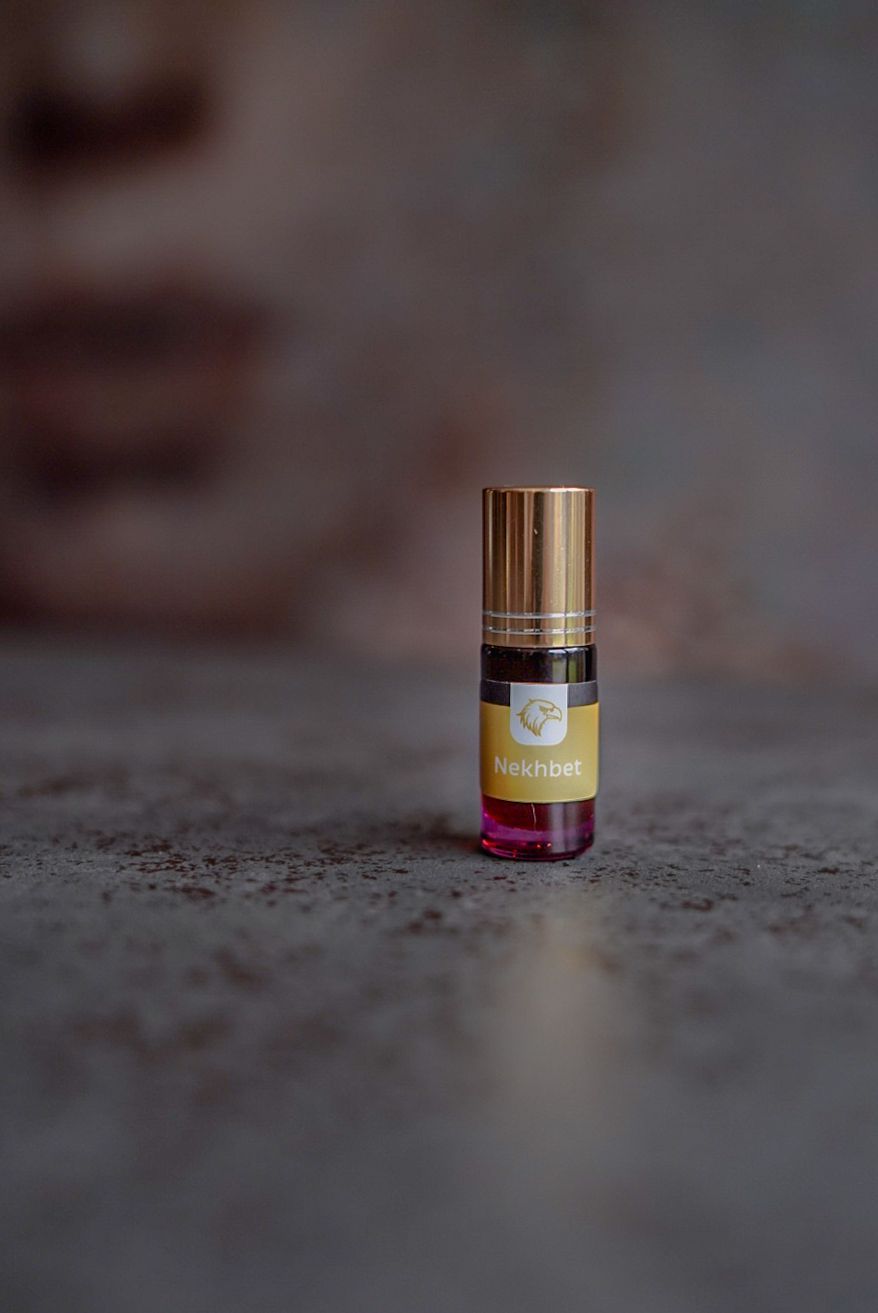 ​Nekhbet ceremoniële essentiële olie