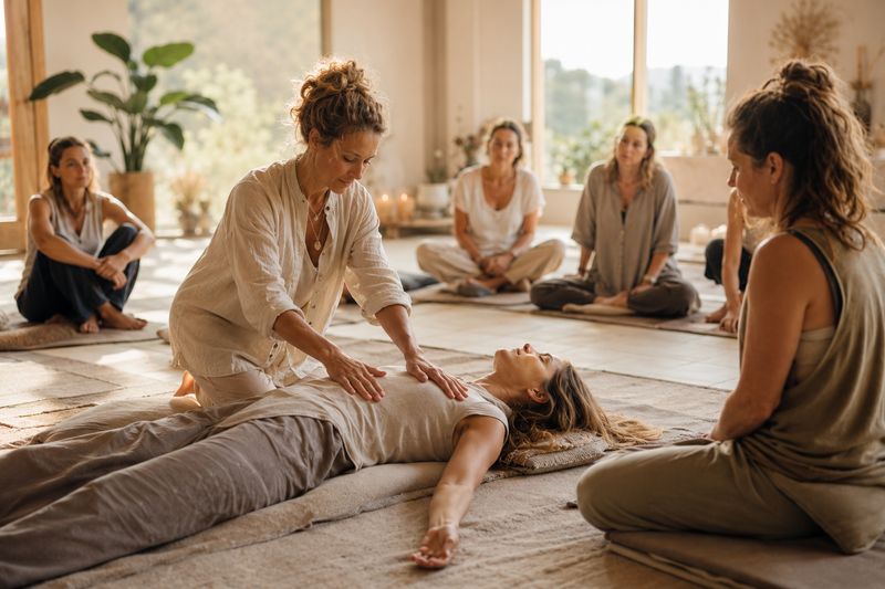 Somatic & Energetic Bodywork voor emotioneel en energetisch lichaamswerkers | zaterdag 12 december '26