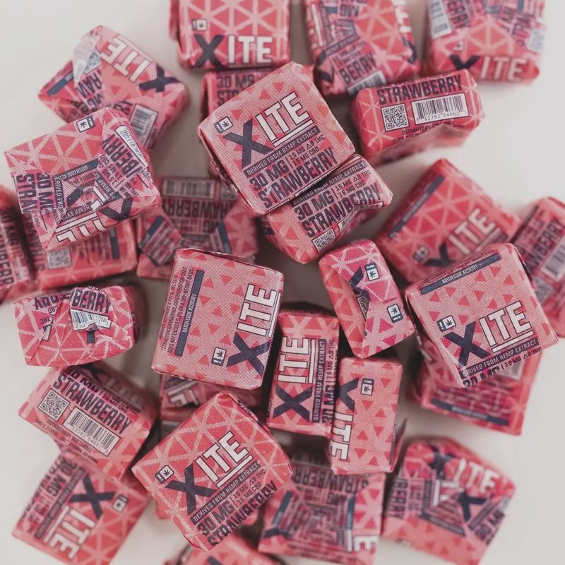 Xite: Strawberry Chews 1/1 THC-CBD